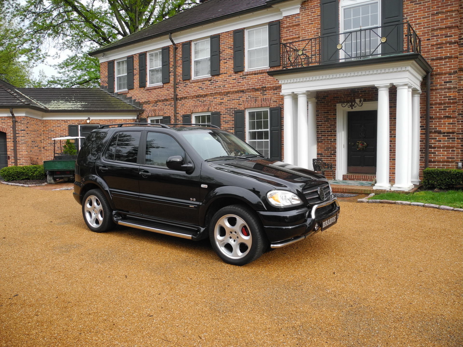 2001 mercedes ml58 brabus bat 1 2001 Brabus-Tuned Mercedes ML Is The Ghost Of SUVs Past