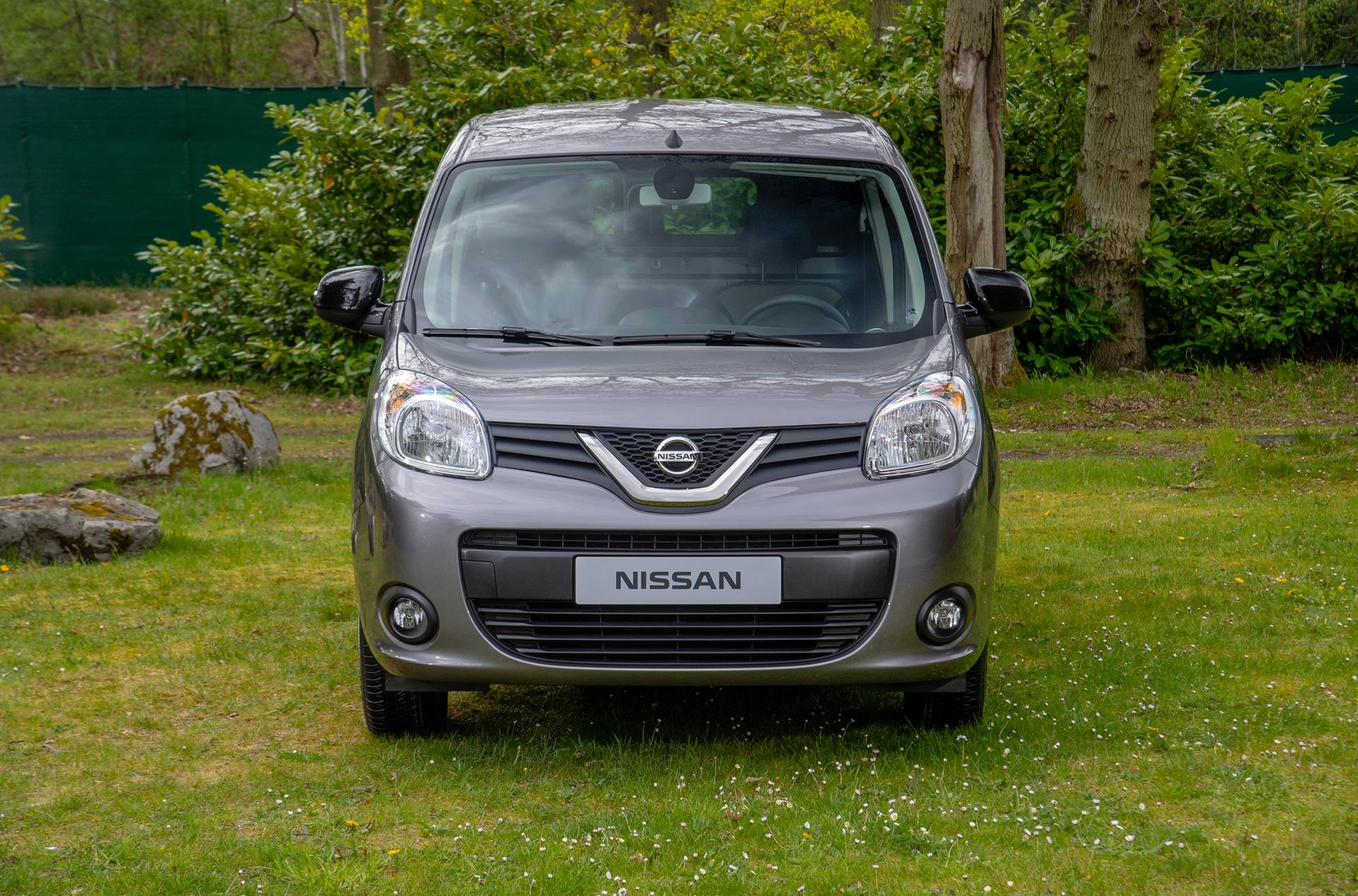Nissan NV250 L2 Van 5 Badge-Engineered Nissan NV250 Compact Van Debuts In Europe
