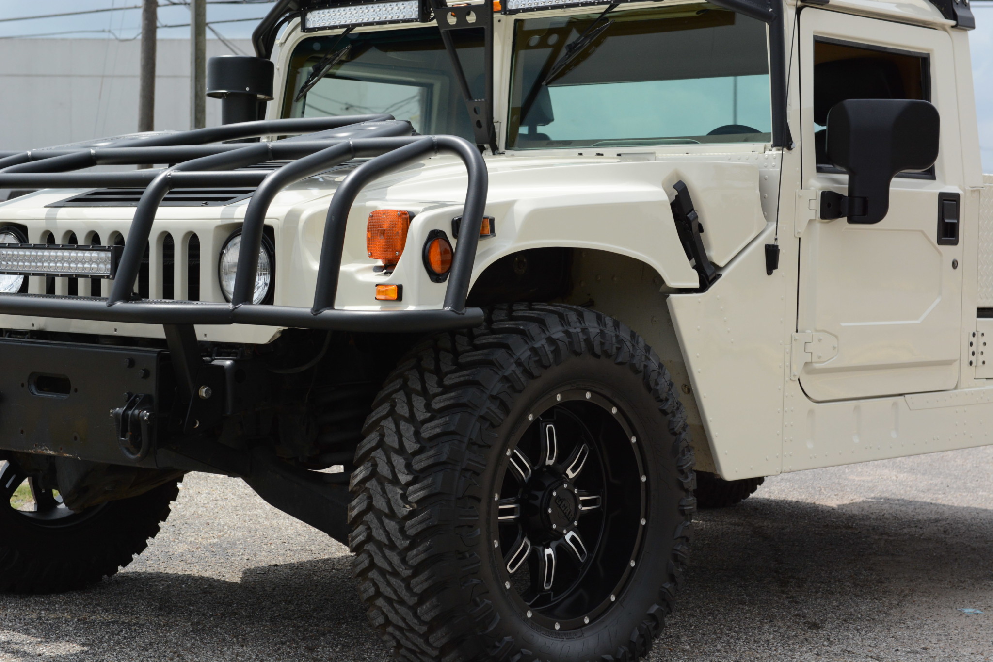 Hummer H1 17 For $40k, Would You Pick This Hummer H1 Pickup Or A Jeep Gladiator?