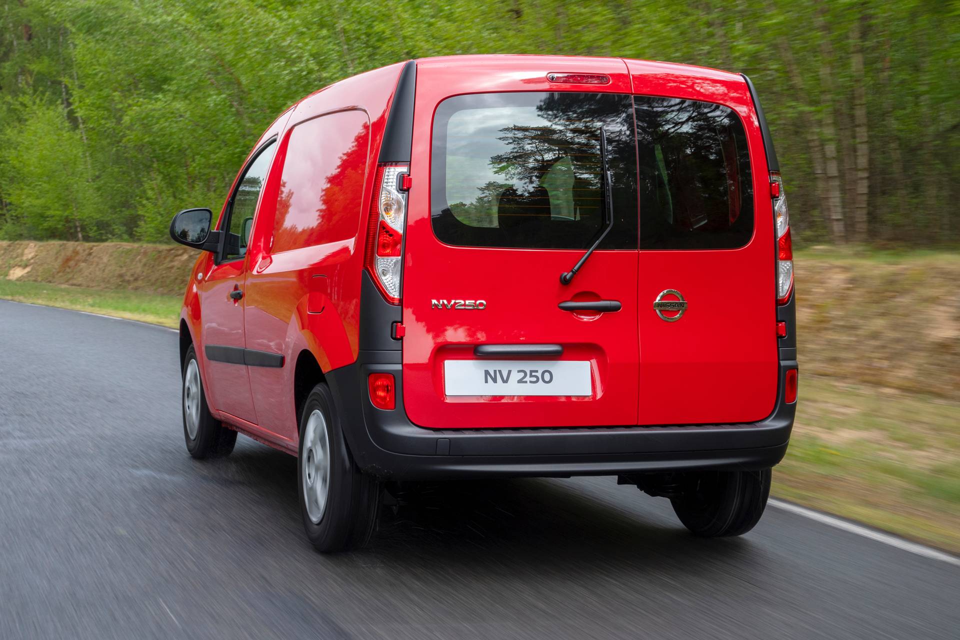Nissan NV250 L1 Van 21 Badge-Engineered Nissan NV250 Compact Van Debuts In Europe