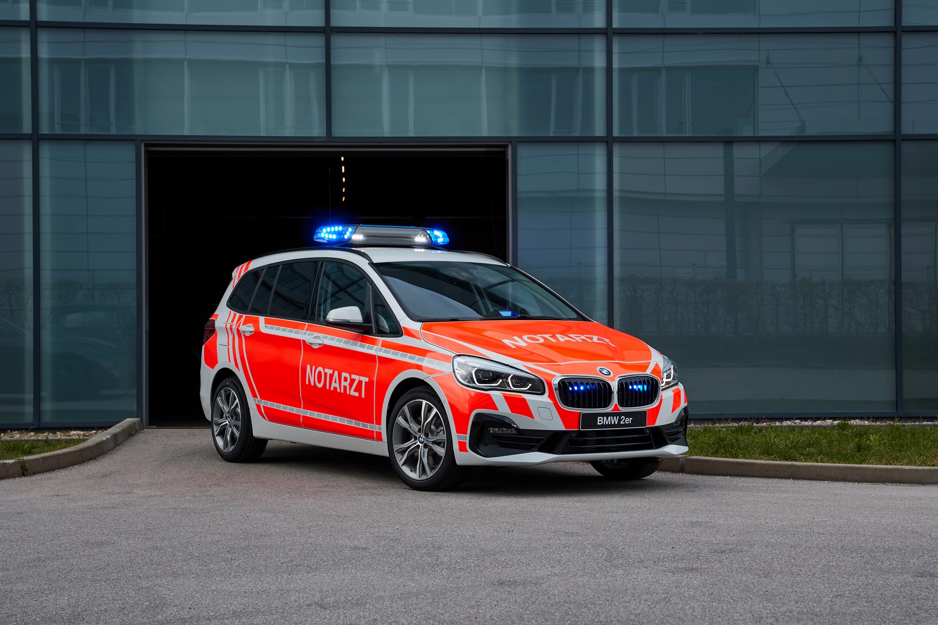 Stealthy BMW 3Series Police Car Headlines Company's RETTmobil Lineup