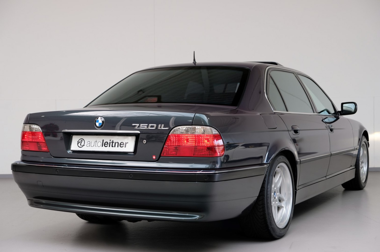 1999 bmw 750il 19 Get Your 1990s BMW Fix With These Beautiful Individual 850Ci And 750iL