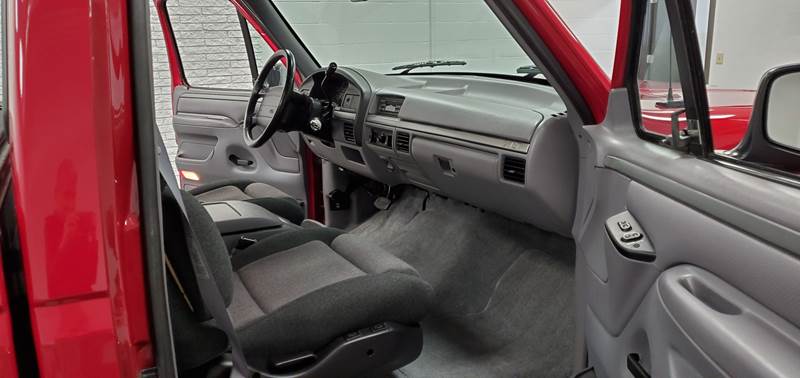 This 1994 Ford F-150 SVT Lightning Isn’t Bad For $23k