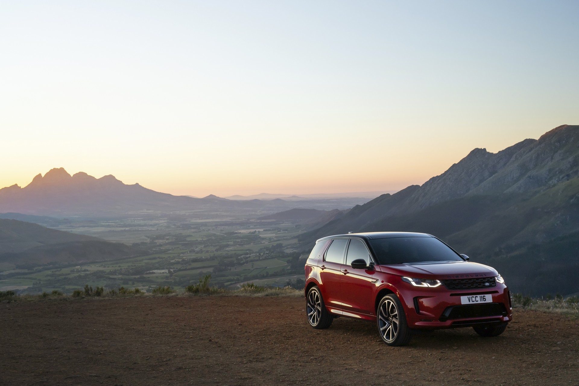 2020 Land Rover Discovery Sport Facelift Debuts With New Styling And Mild-Hybrid Powertrain