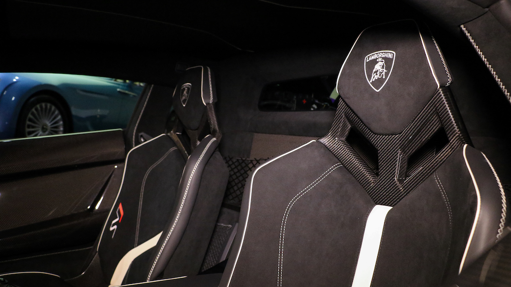 This Lamborghini Aventador SVJ Stands Out Even In Supercar-Infested Dubai