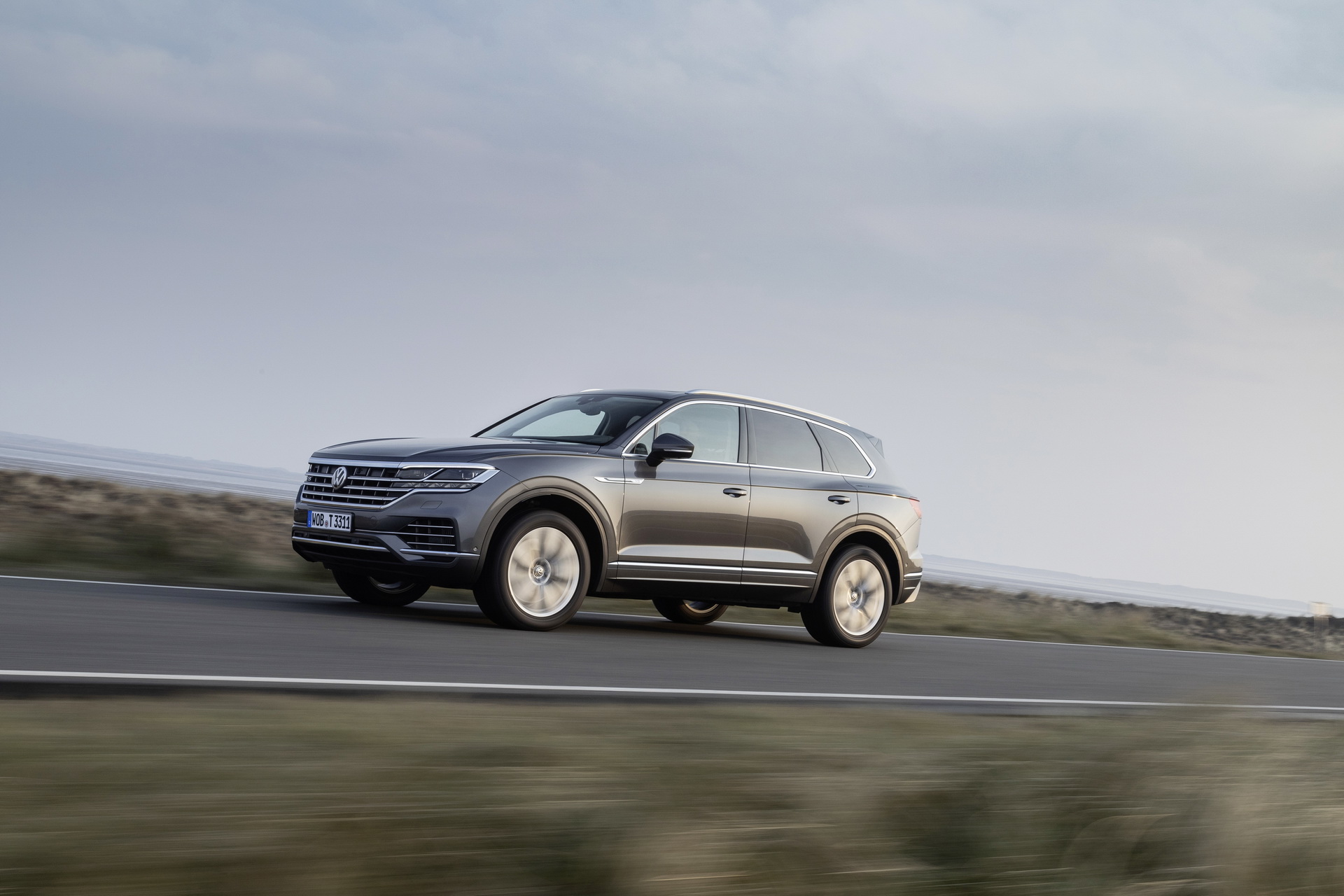 VW Touareg V8 TDI Order Books Open, Will Cost You At Least €89,825
