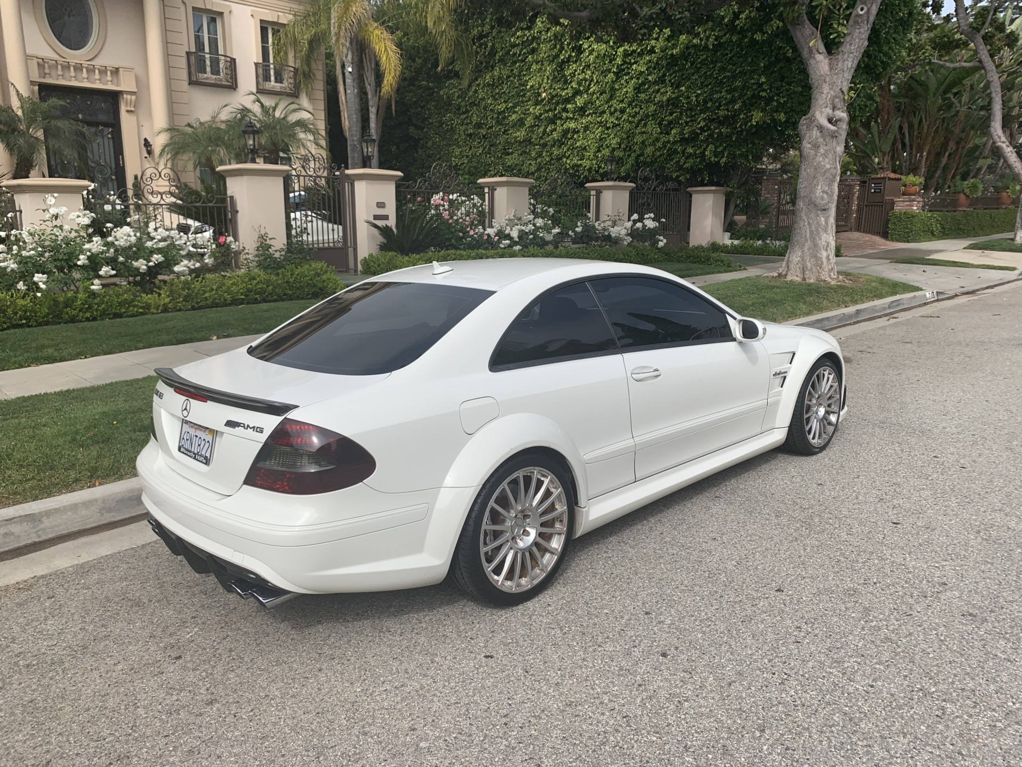 Mercedes Benz CLK 63 AMG Black 12 Mercedes-Benz CLK 63 AMG Black Series Looks Mean Even In White