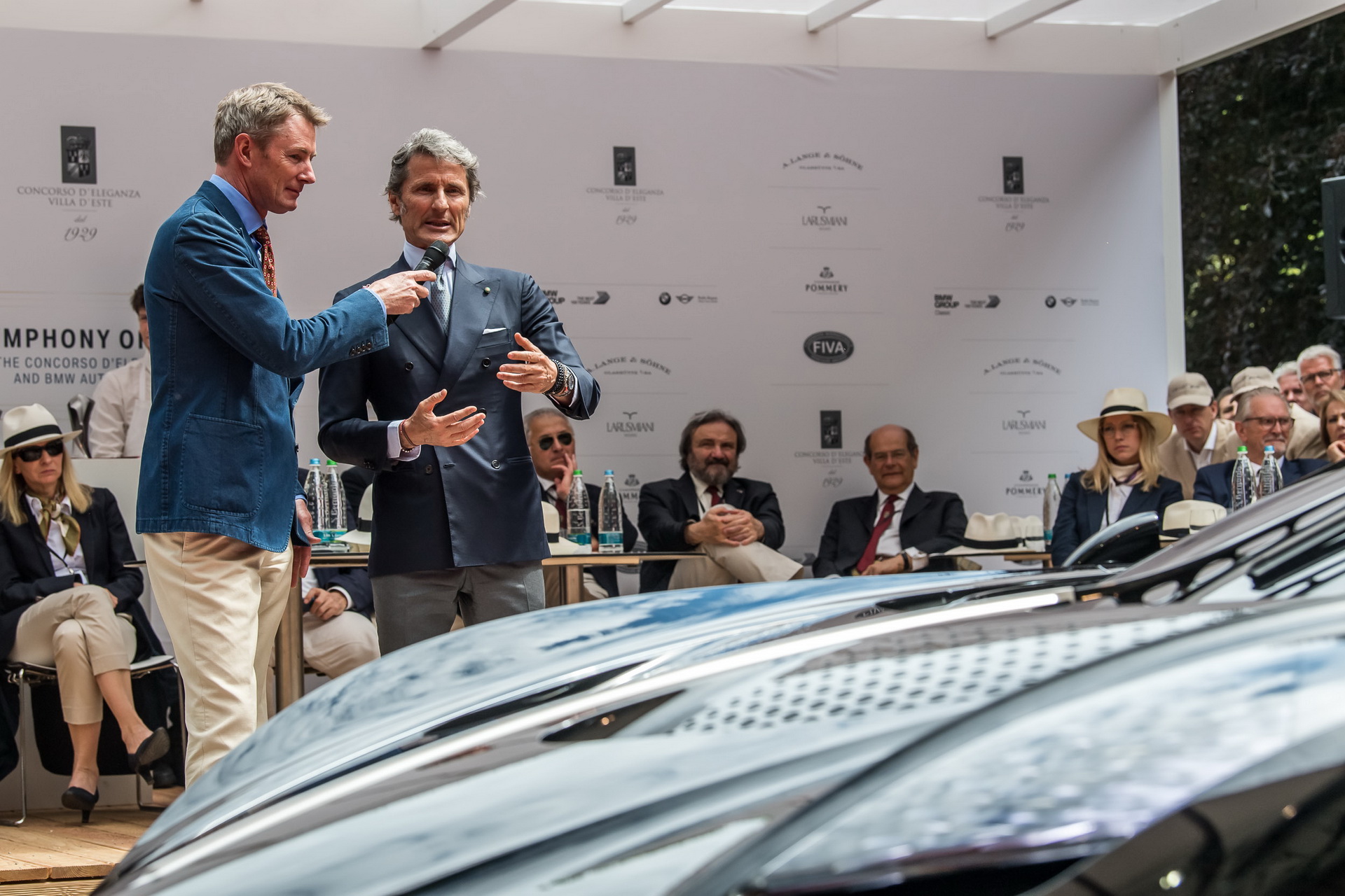 Bugatti La Voiture Noire Wins Design Award At Concorso d’Eleganza