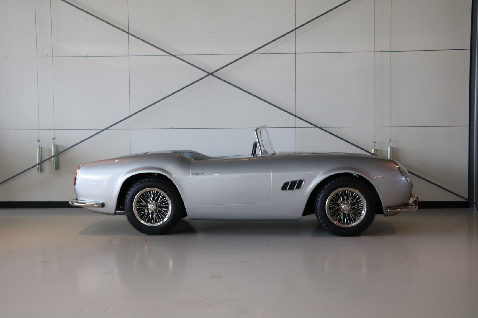 california spider junior 9 California Spider Junior Is A Stunning “Pedal Car” You’ll Want To Insure