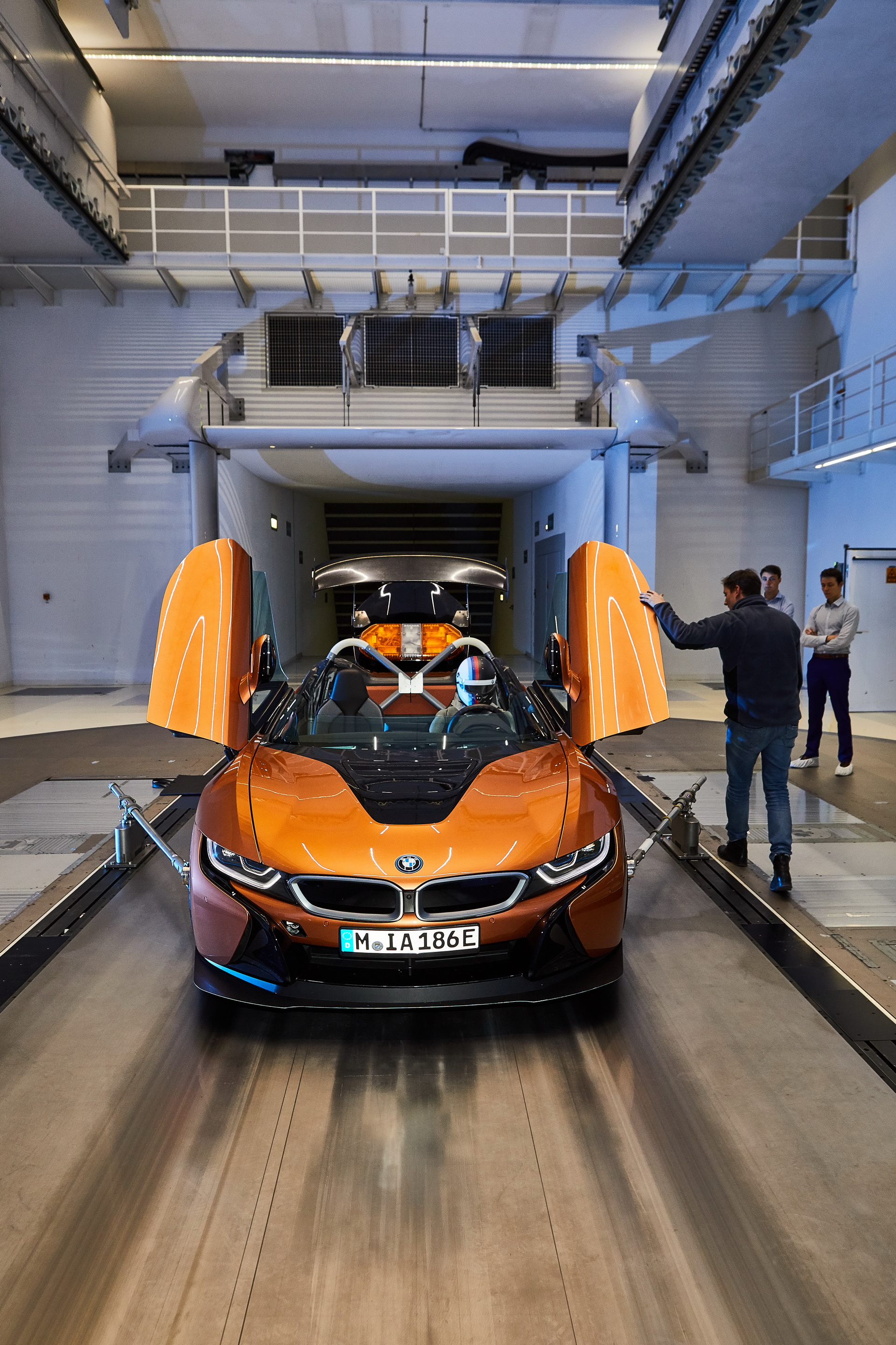 BMW-i8-Roadster-Safety-Car-39 BMW Makes i8 Roadster A Speedster For Formula E’s New Safety Car