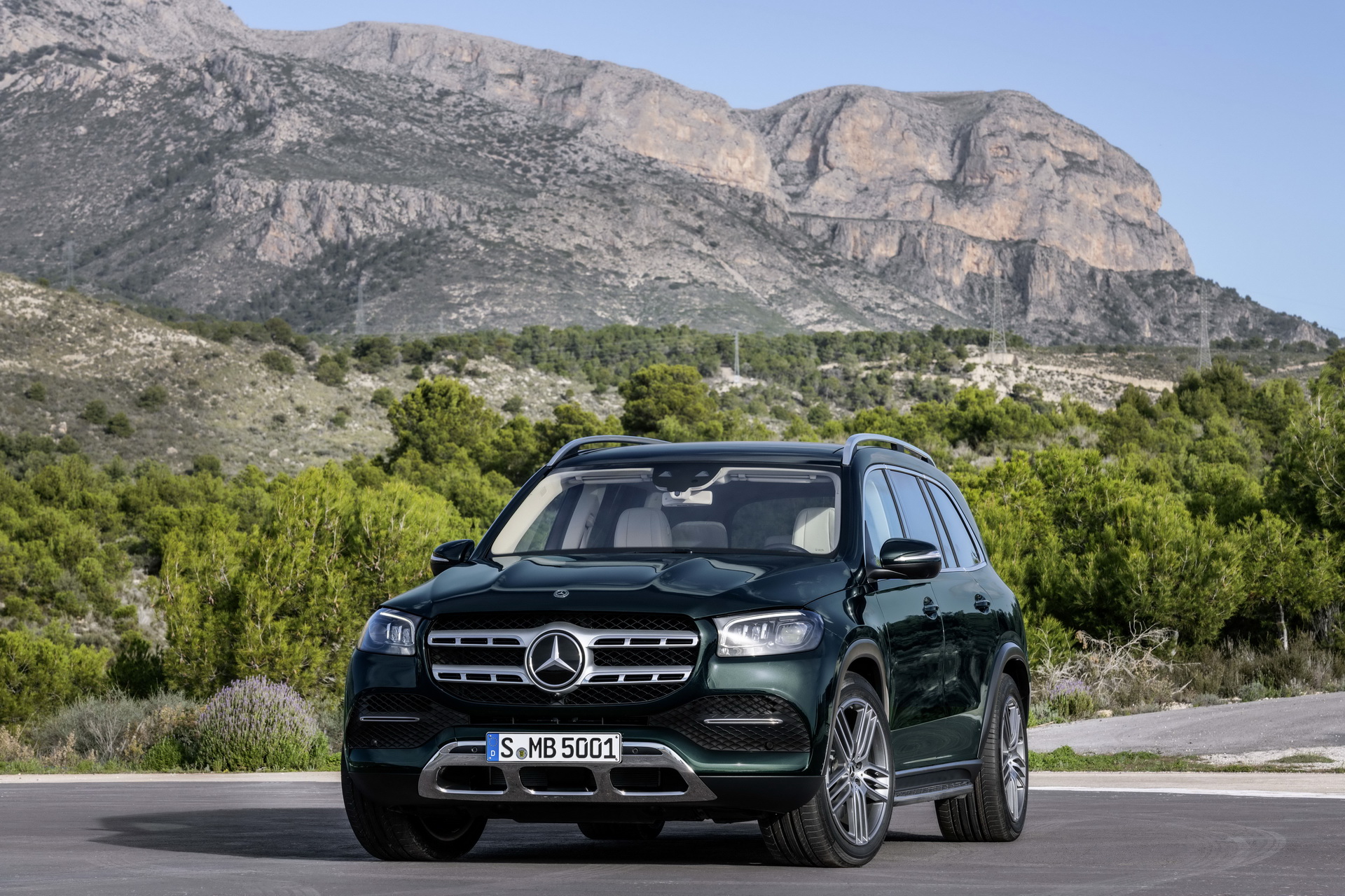 2019-Mercedes-GLS-07 2019 Mercedes GLS Goes On Sale In The UK, Priced From £73,995 OTR