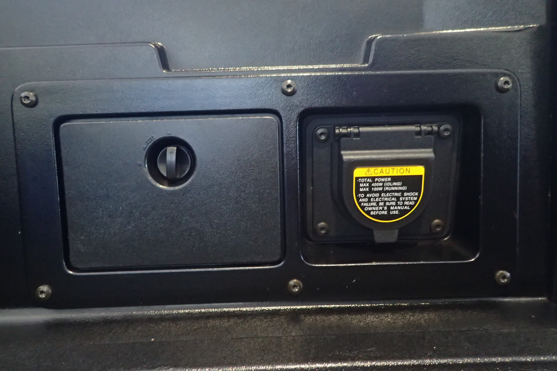 2007 toyota tacoma xrunner auction 34 2007 Toyota Tacoma X-Runner Is A Fun Little Pickup From The Past