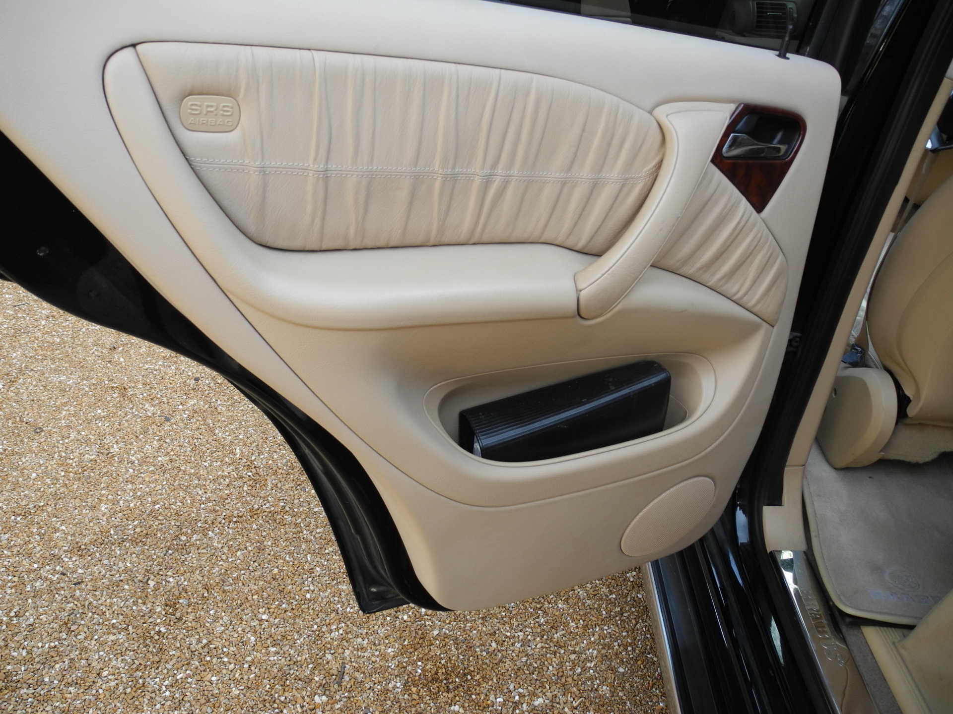 2001 mercedes ml58 brabus bat 26 2001 Brabus-Tuned Mercedes ML Is The Ghost Of SUVs Past