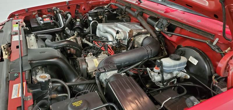 This 1994 Ford F-150 SVT Lightning Isn’t Bad For $23k