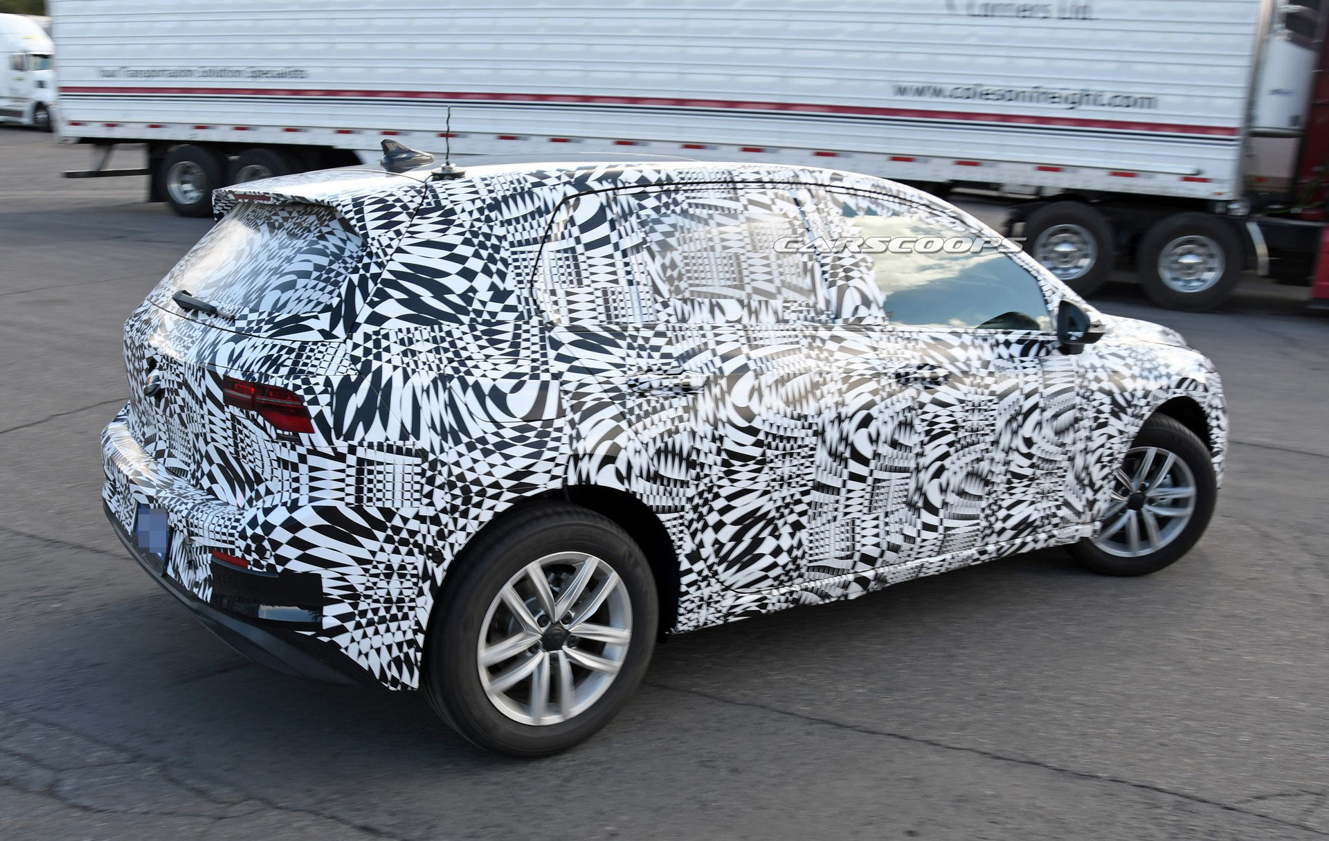 2020-VW-Golf-7 2020 VW Golf’s New Camo Is So Hypnotic It Hurts