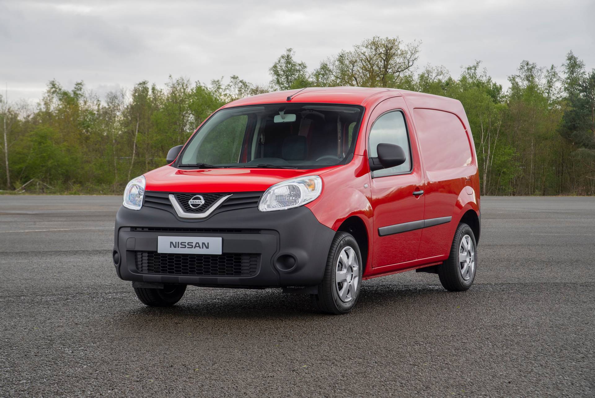 Nissan NV250 L1 Van 24 Badge-Engineered Nissan NV250 Compact Van Debuts In Europe