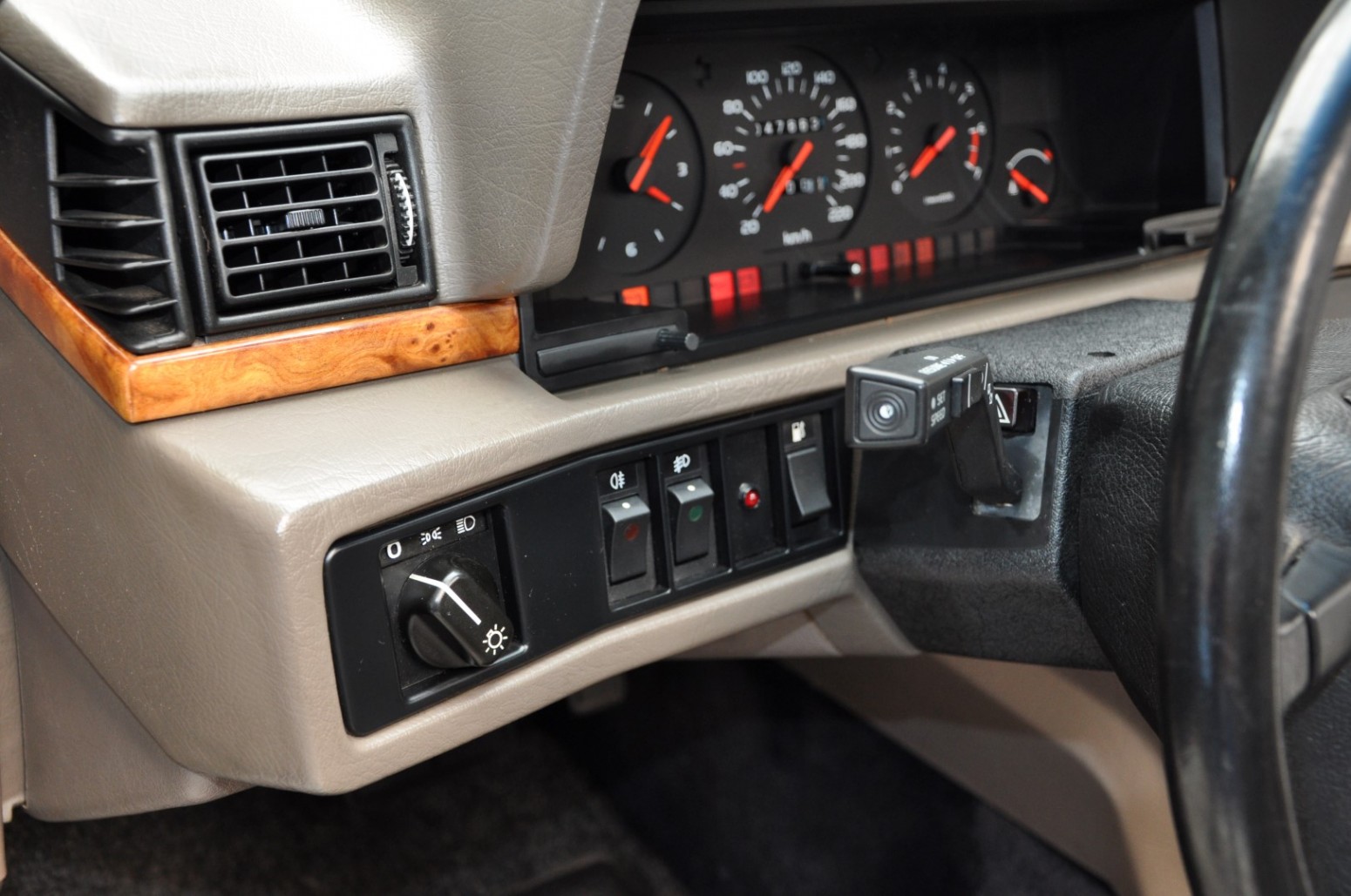 1988 Volvo 780 Coupe Bertone 17 Pristine 1988 Volvo 780 Coupe Blends Bertone Styling With Swedish Flair For €47,500