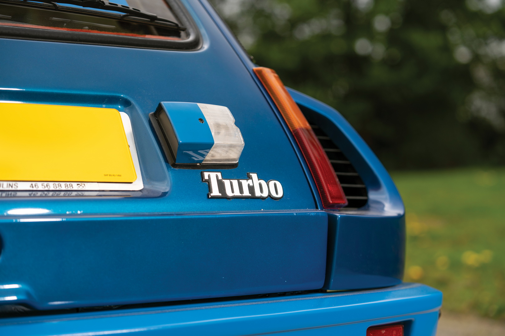 1980 renault 5 turbo series 1 auction 9 Would You Rather Have This Renault 5 Turbo Series 1 Or A BMW M850i Coupe?