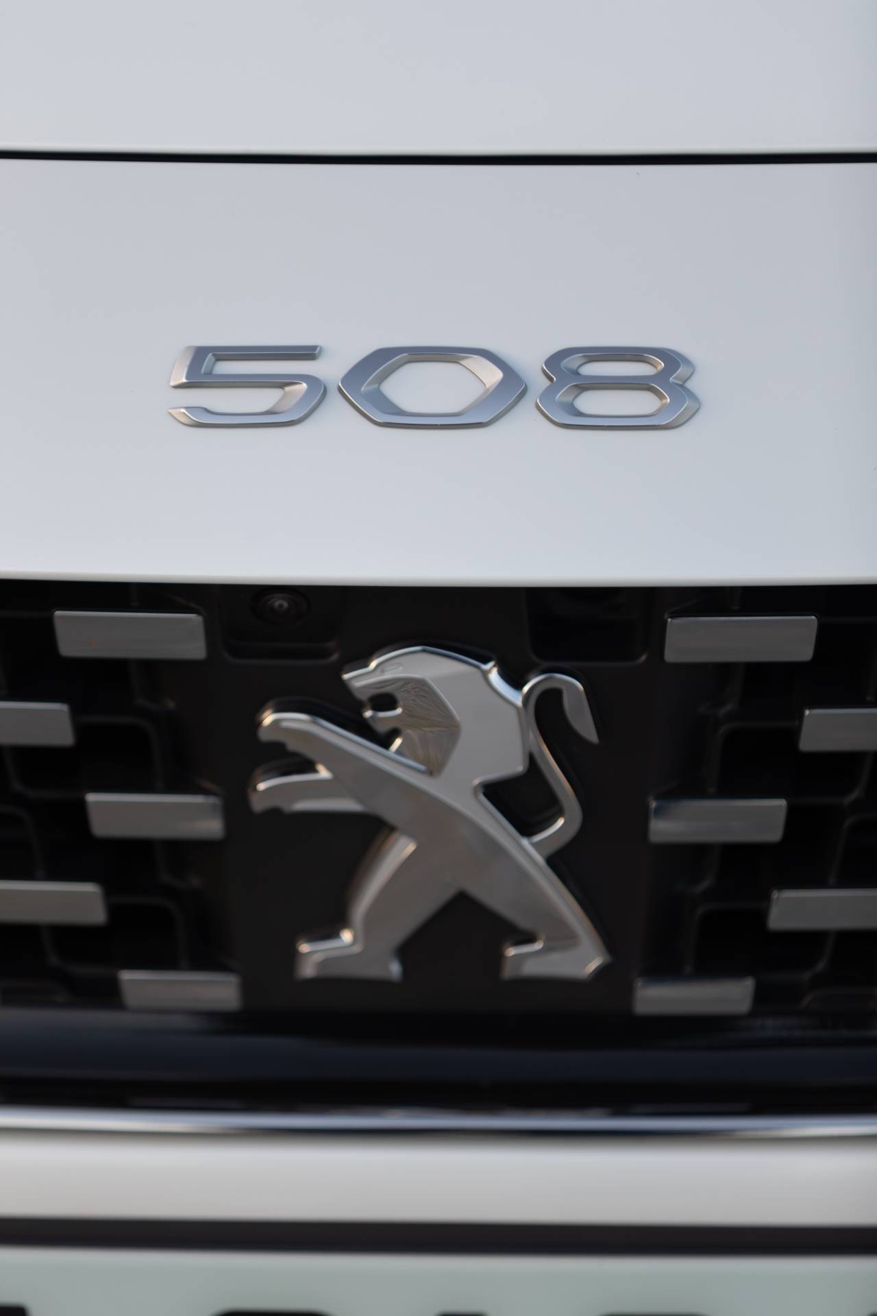 Is The New 2019 Peugeot 508 SW Cooler Than A Crossover?