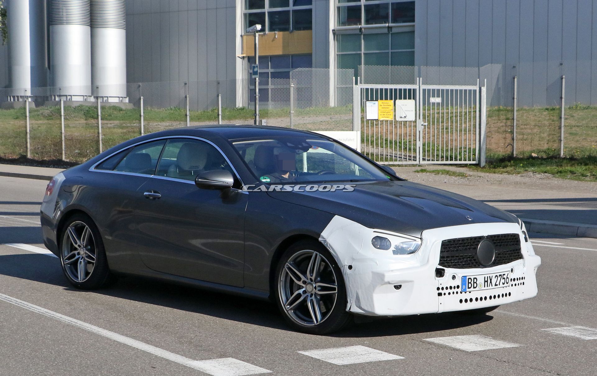 Mercedes EClass Coupe Spy Shots 5 2020 Mercedes-Benz E-Class Coupe Facelift Will Look Very Familiar