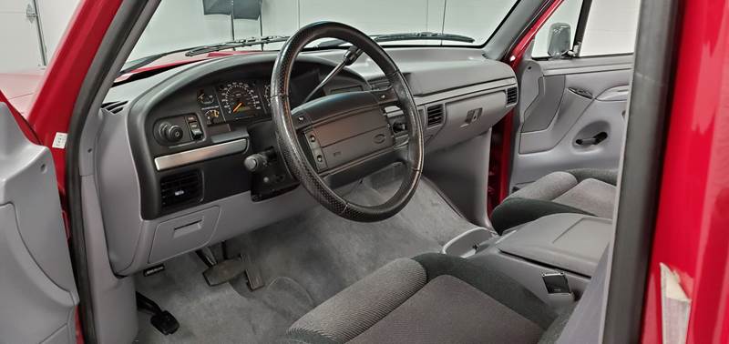 This 1994 Ford F-150 SVT Lightning Isn’t Bad For $23k