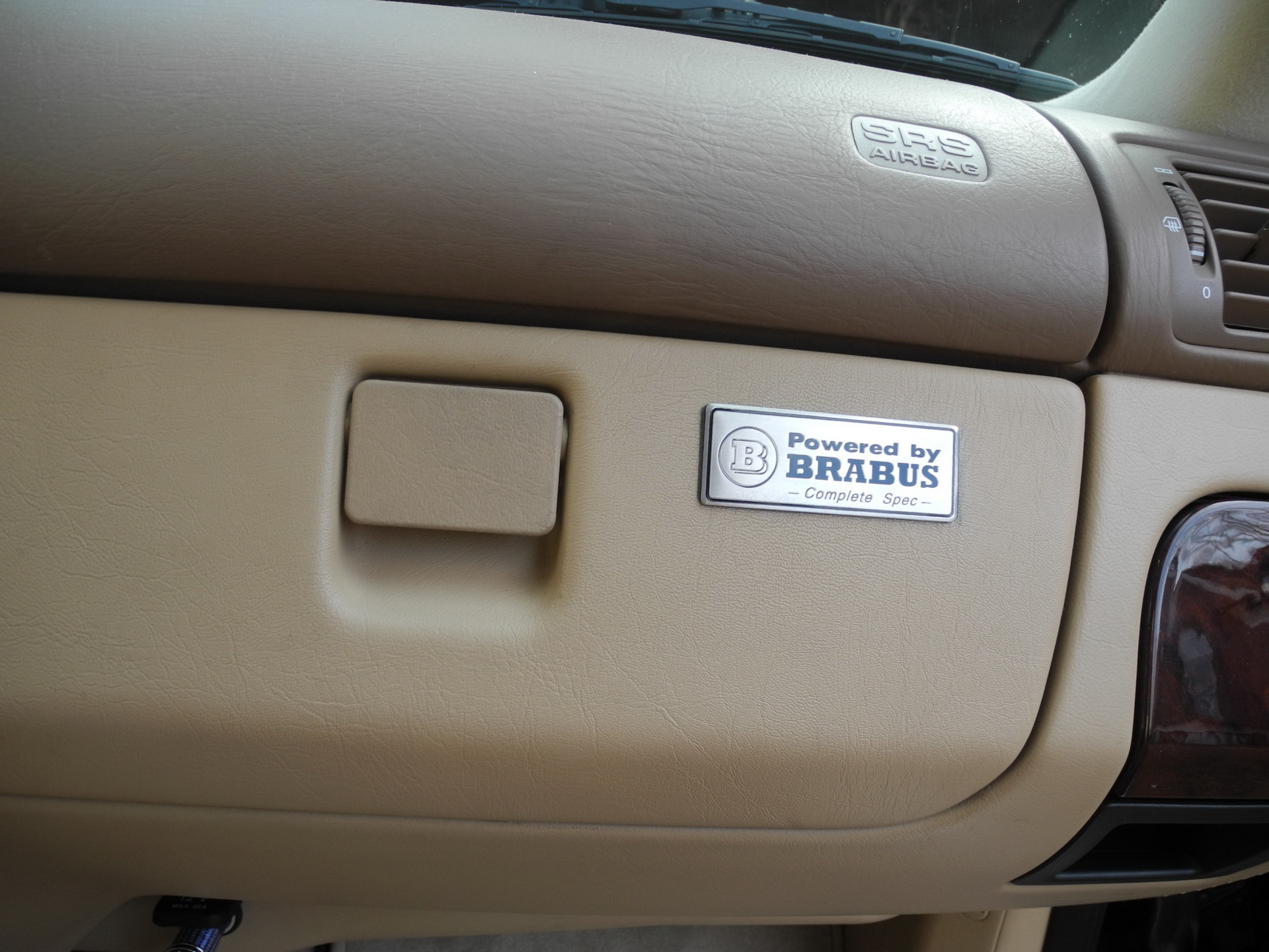 2001 mercedes ml58 brabus bat 20 2001 Brabus-Tuned Mercedes ML Is The Ghost Of SUVs Past