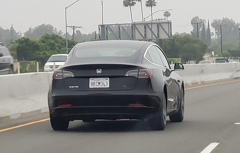 Tesla Model 3 Honda Badges 3 Tesla Model 3 Owner Puts Honda Civic Si Badges On Electric Sedan