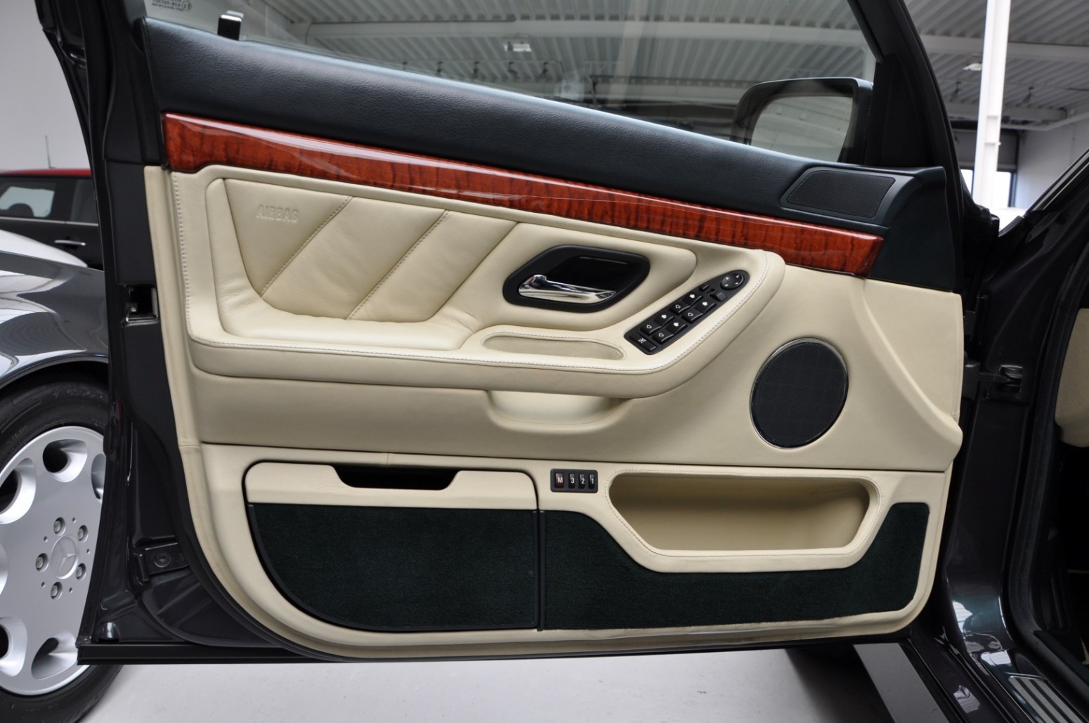 1999 bmw 750il 56 Get Your 1990s BMW Fix With These Beautiful Individual 850Ci And 750iL