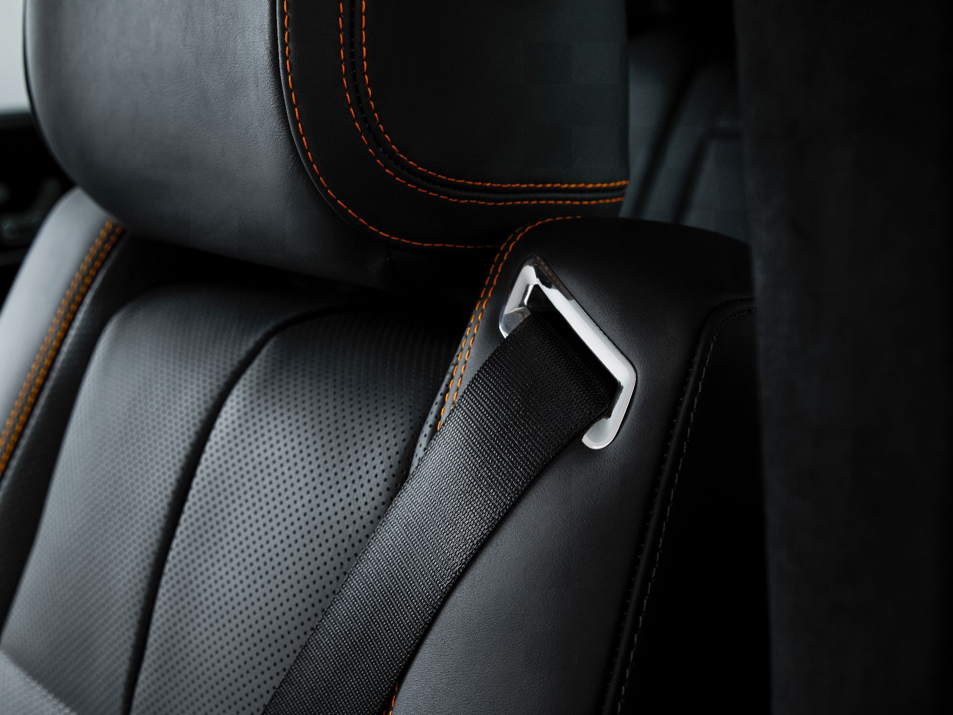 Das Experimental-Sicherheits-Fahrzeug (ESF) 2019
The Experimental Safety Vehicle (ESF) 2019 Mercedes’ New Experimental Safety Vehicle Points Towards The Future