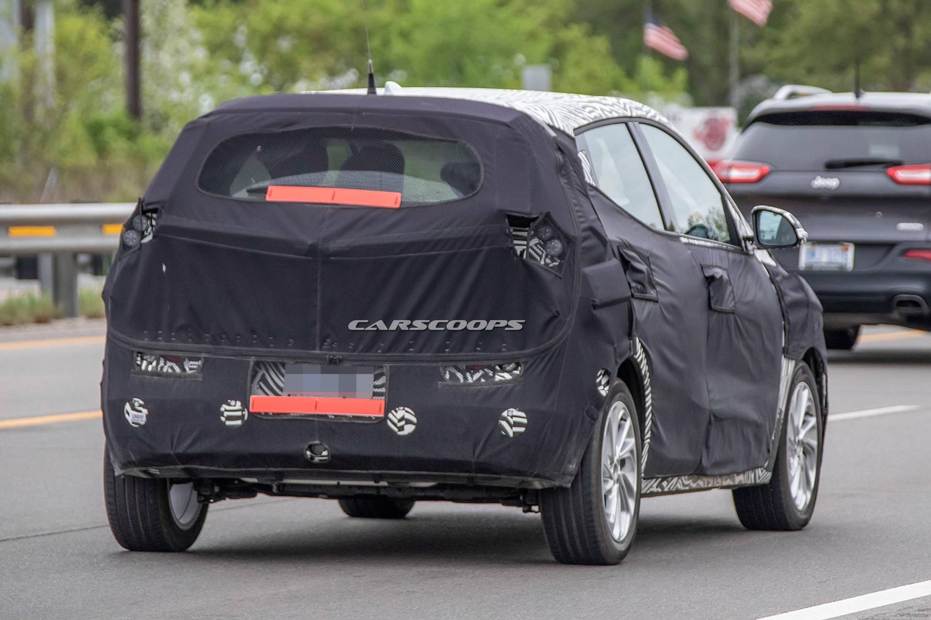 2021 Chevrolet Bolt EUV spy shots 8 2021 Chevrolet Bolt EUV Is A Bolt EV Wrapped As A Crossover
