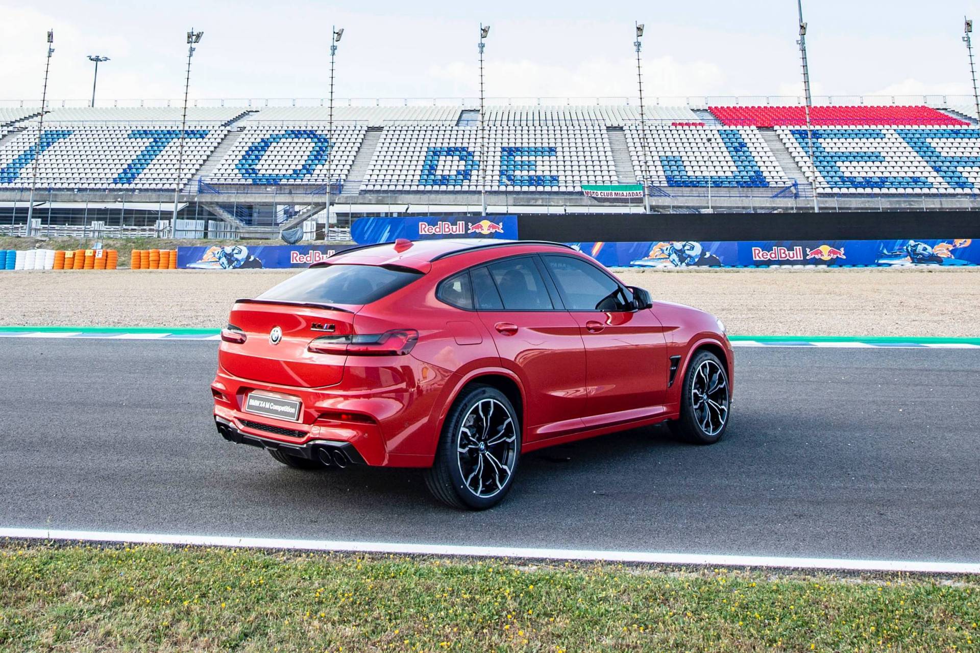 BMW X4 M Competition MotoGP BMW M Award 2019 22 2020 BMW X4 M Competition Is This Year’s Prize For MotoGP’s Best Qualifier