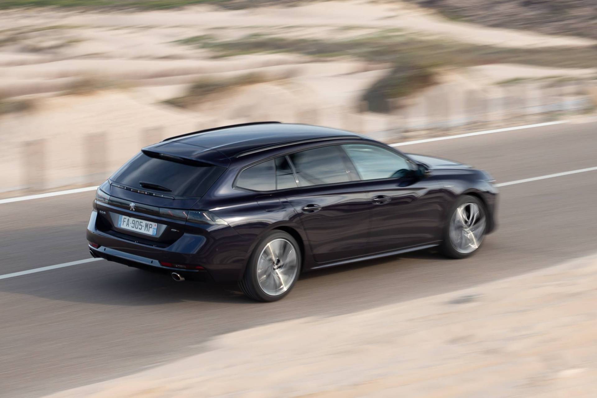 Is The New 2019 Peugeot 508 SW Cooler Than A Crossover?