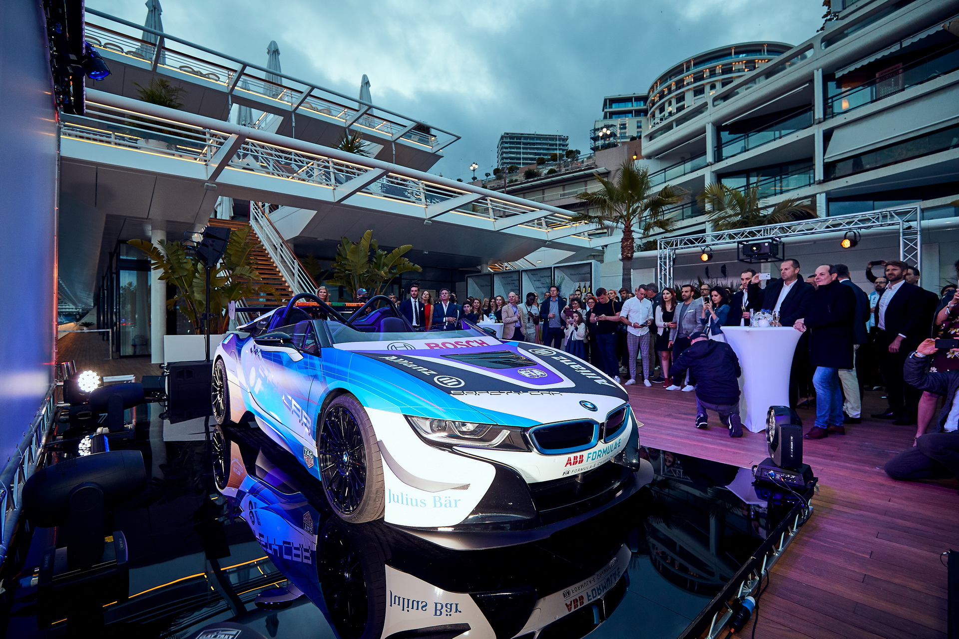 BMW-i8-Roadster-Safety-Car-06 BMW Makes i8 Roadster A Speedster For Formula E’s New Safety Car