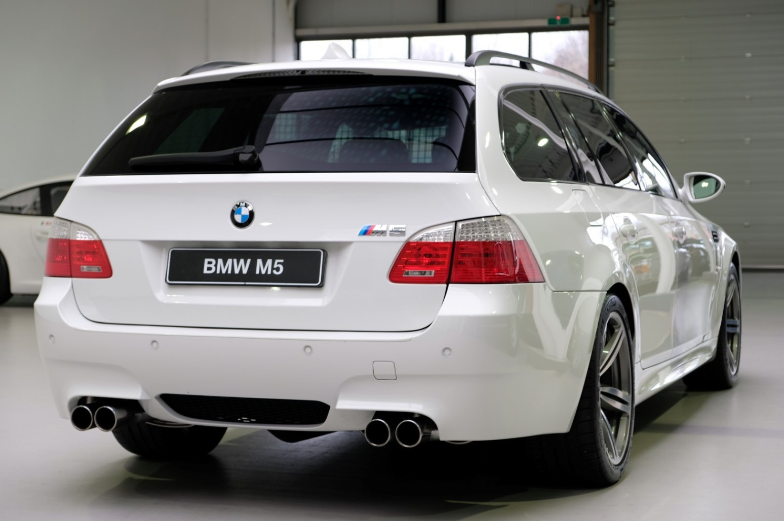 bmw m5 touring e61 4 BMW M5 Touring Is For Petrolhead Soccer Dads Who Dislike Fast SUVs