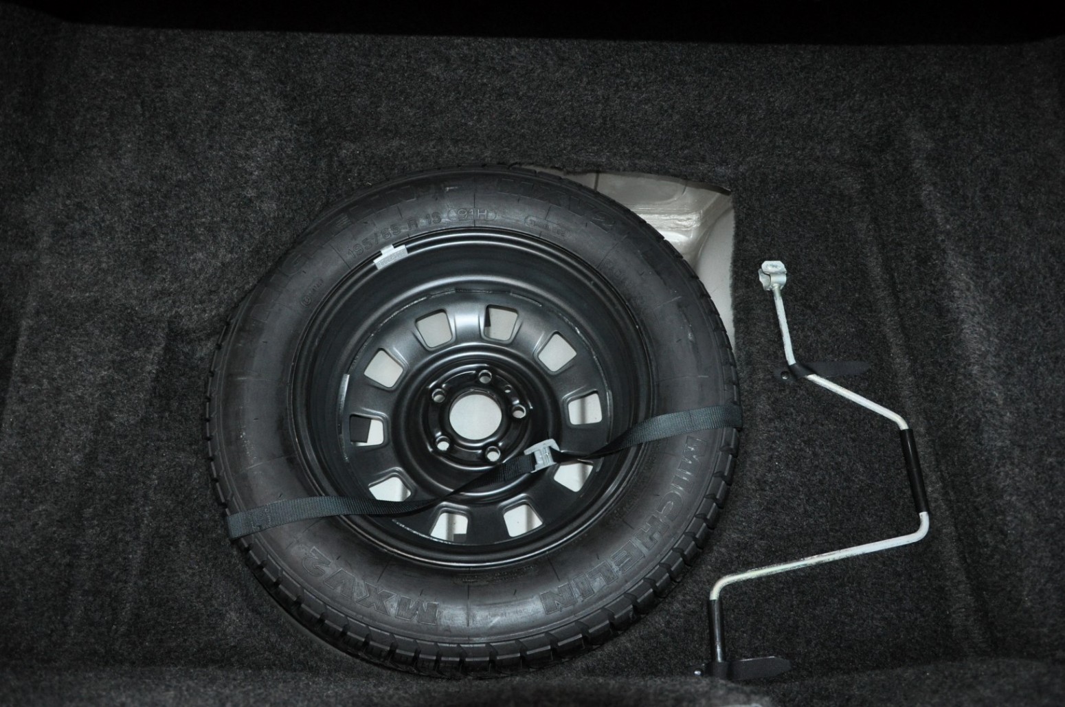 1988 Volvo 780 Coupe Bertone 5 Pristine 1988 Volvo 780 Coupe Blends Bertone Styling With Swedish Flair For €47,500