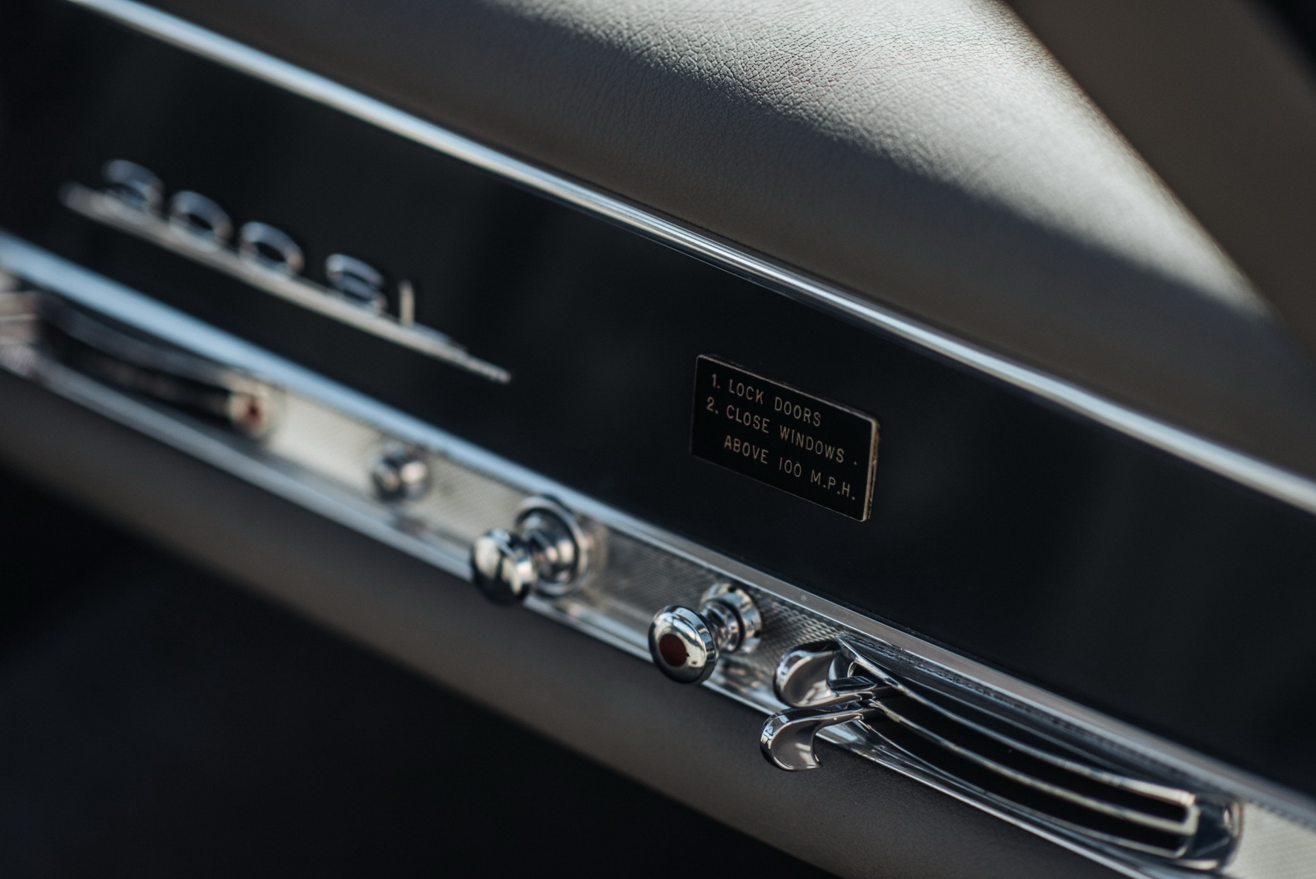 Mercedes-300SL-Gullwing-14 Beautiful 1956 Mercedes 300SL Gullwing Is The Definition Of A Million-Dollar Classic