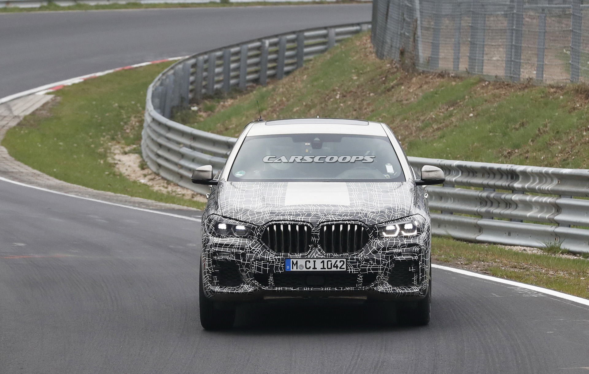 2020 bmw x6 spied with current model 6 2020 BMW X6 Poses Next To 2019 X6 M For Good Measure