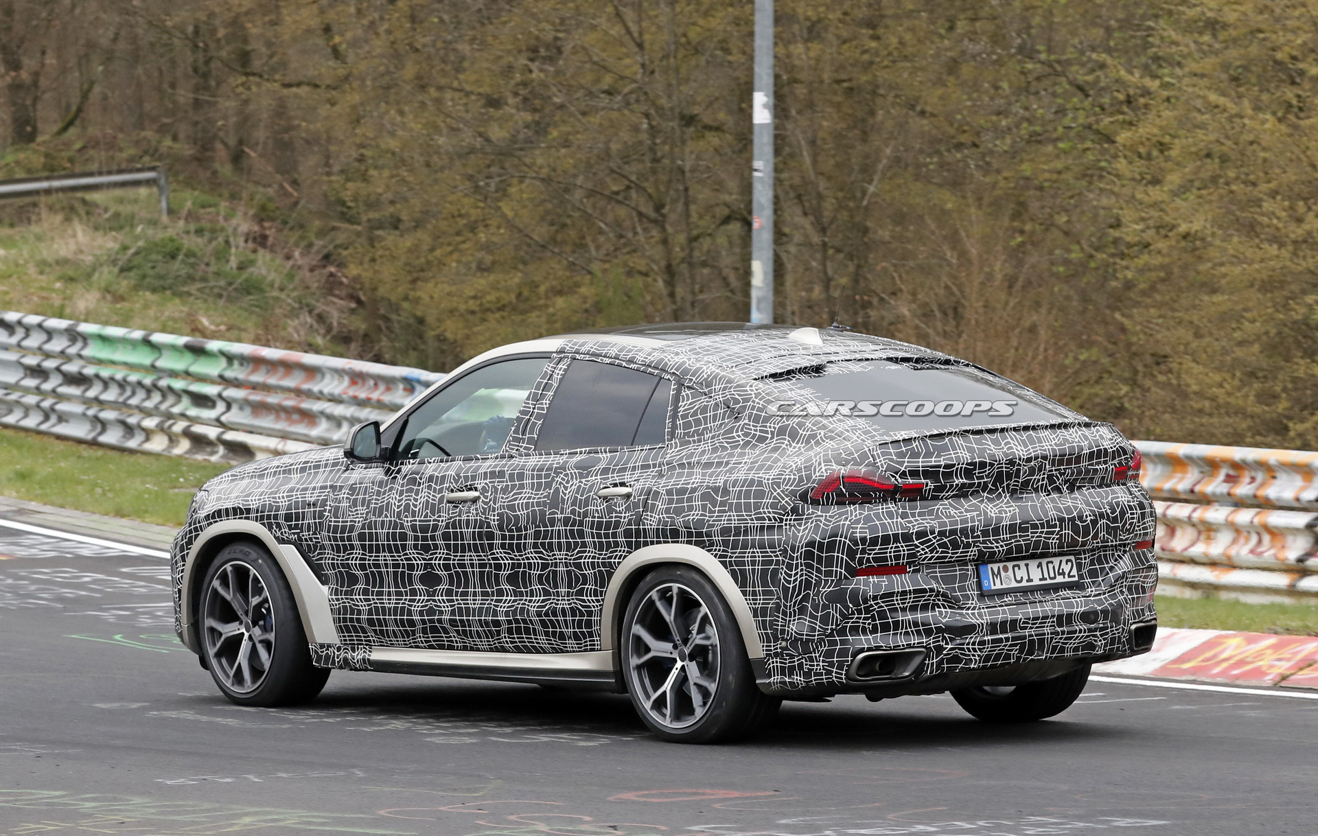 2020 bmw x6 spied with current model 13 2020 BMW X6 Poses Next To 2019 X6 M For Good Measure