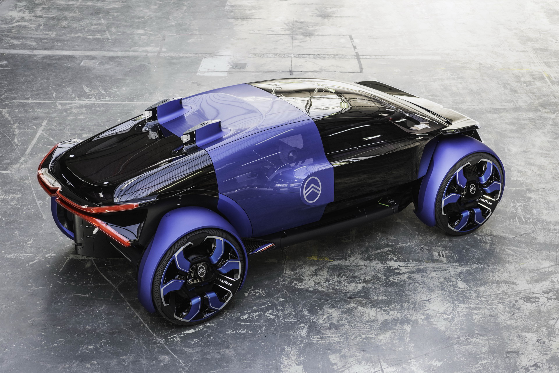 Citroen 19_19 CONCEPT 27 Citroen’s New Electric 19_19 Concept Has A 500 Mile Range And 30-inch Rims