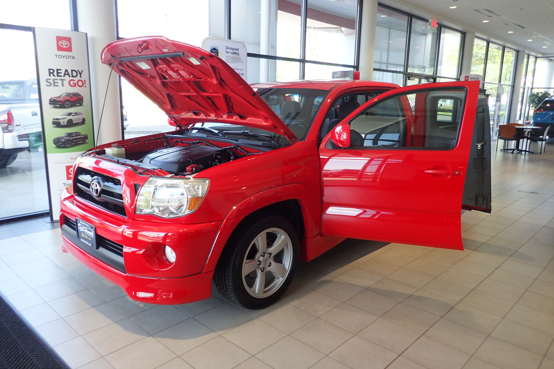 2007 toyota tacoma xrunner auction 13 2007 Toyota Tacoma X-Runner Is A Fun Little Pickup From The Past