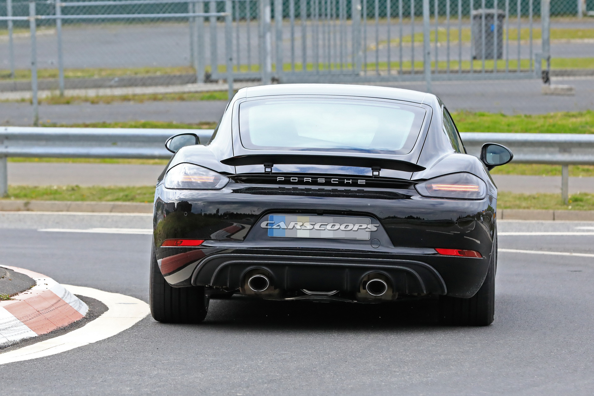 Porsche-718-Touring-Scoop-29 Porsche To Offer 6-Cylinder ‘Touring’ Versions Of 718 Boxster And Cayman