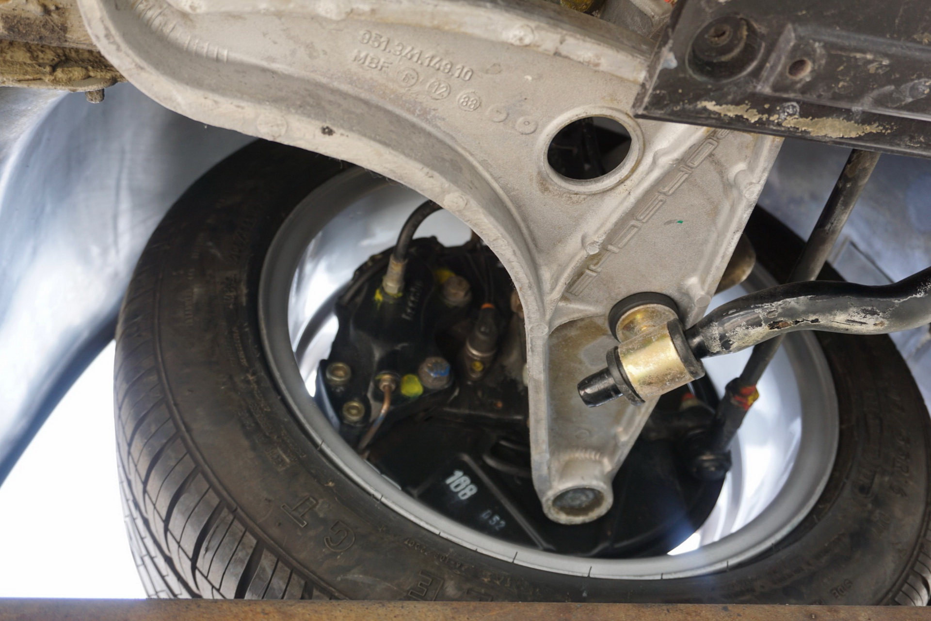 1990 porsche 944 s2 cabrio auction 74 This 1990 Porsche 944 S2 Cabriolet Was Sitting In Storage For 24 years