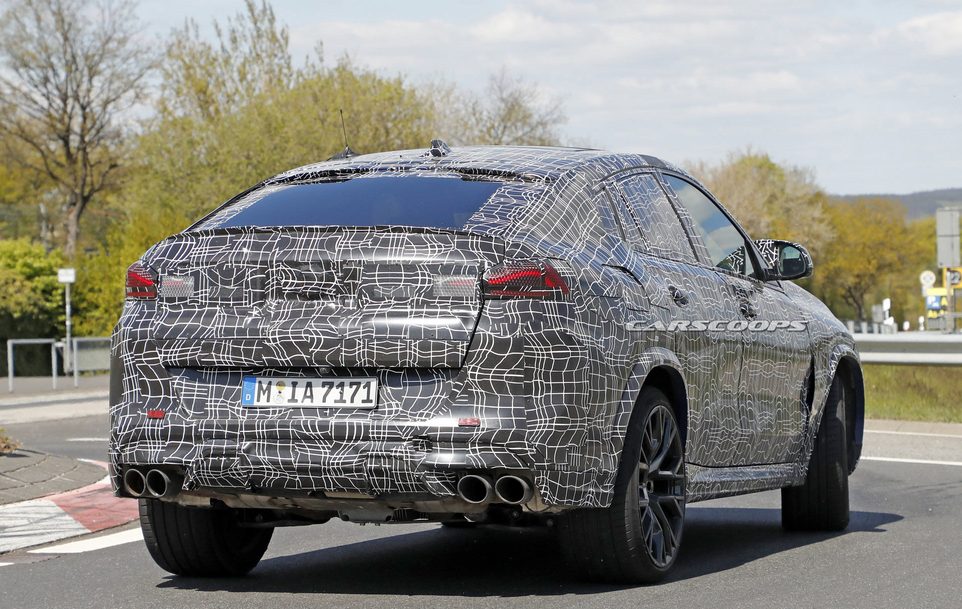 2020-BMW-X6-M-19 2020 BMW X6 M Hides 592 HP Behind Its Huge Nostrils