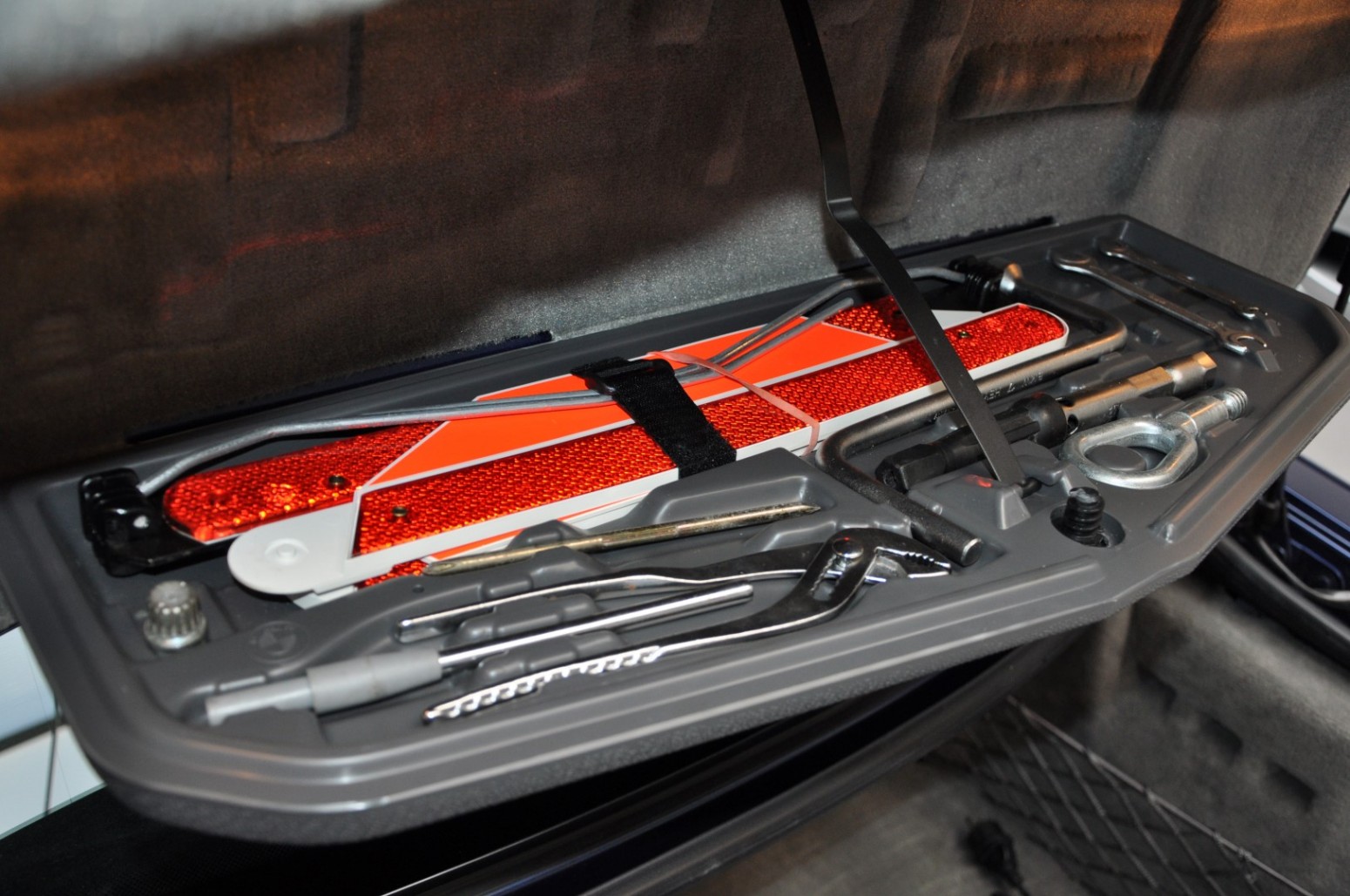 1995 bmw 850i 29 Get Your 1990s BMW Fix With These Beautiful Individual 850Ci And 750iL