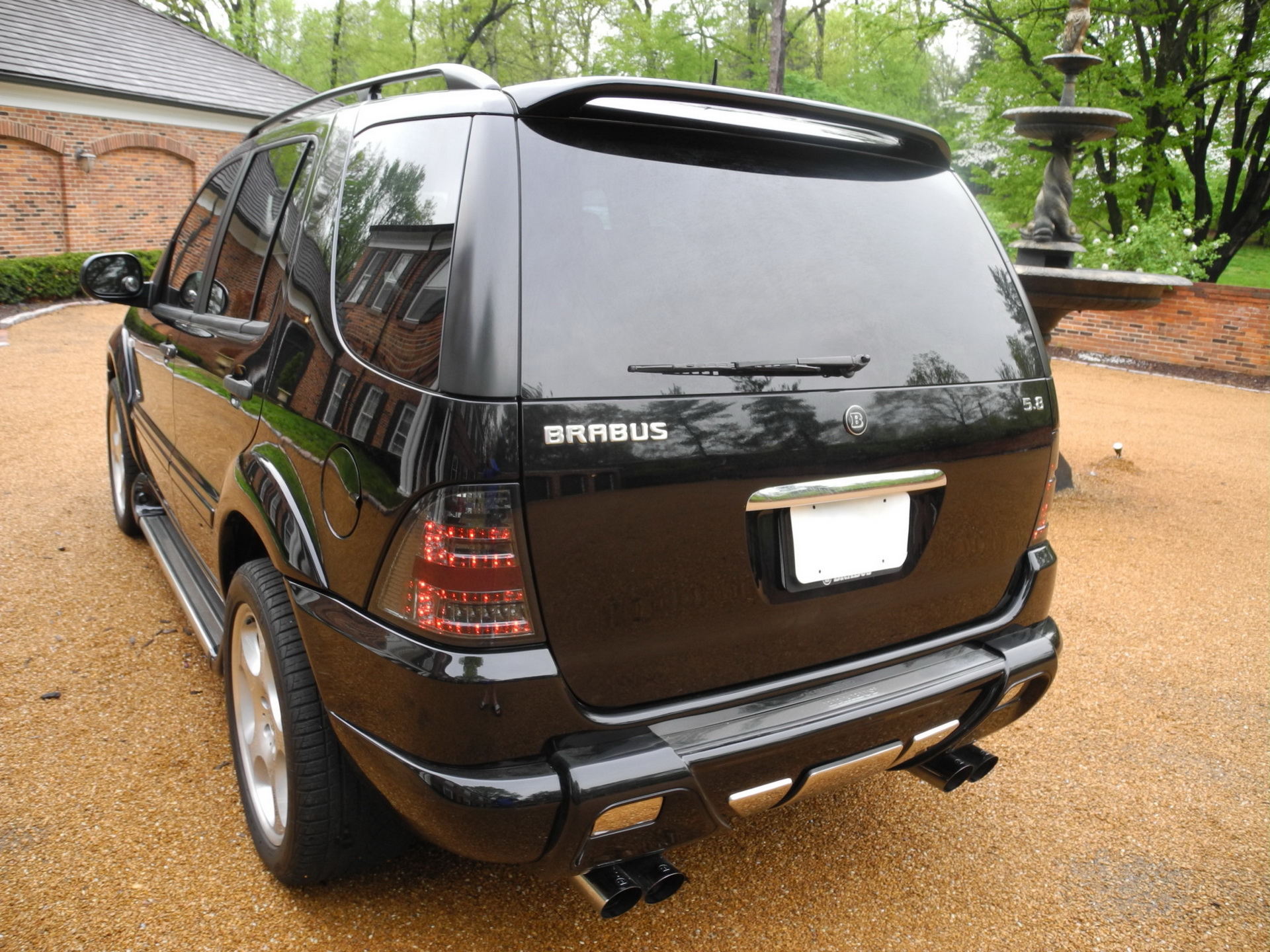 2001 mercedes ml58 brabus bat 6 2001 Brabus-Tuned Mercedes ML Is The Ghost Of SUVs Past