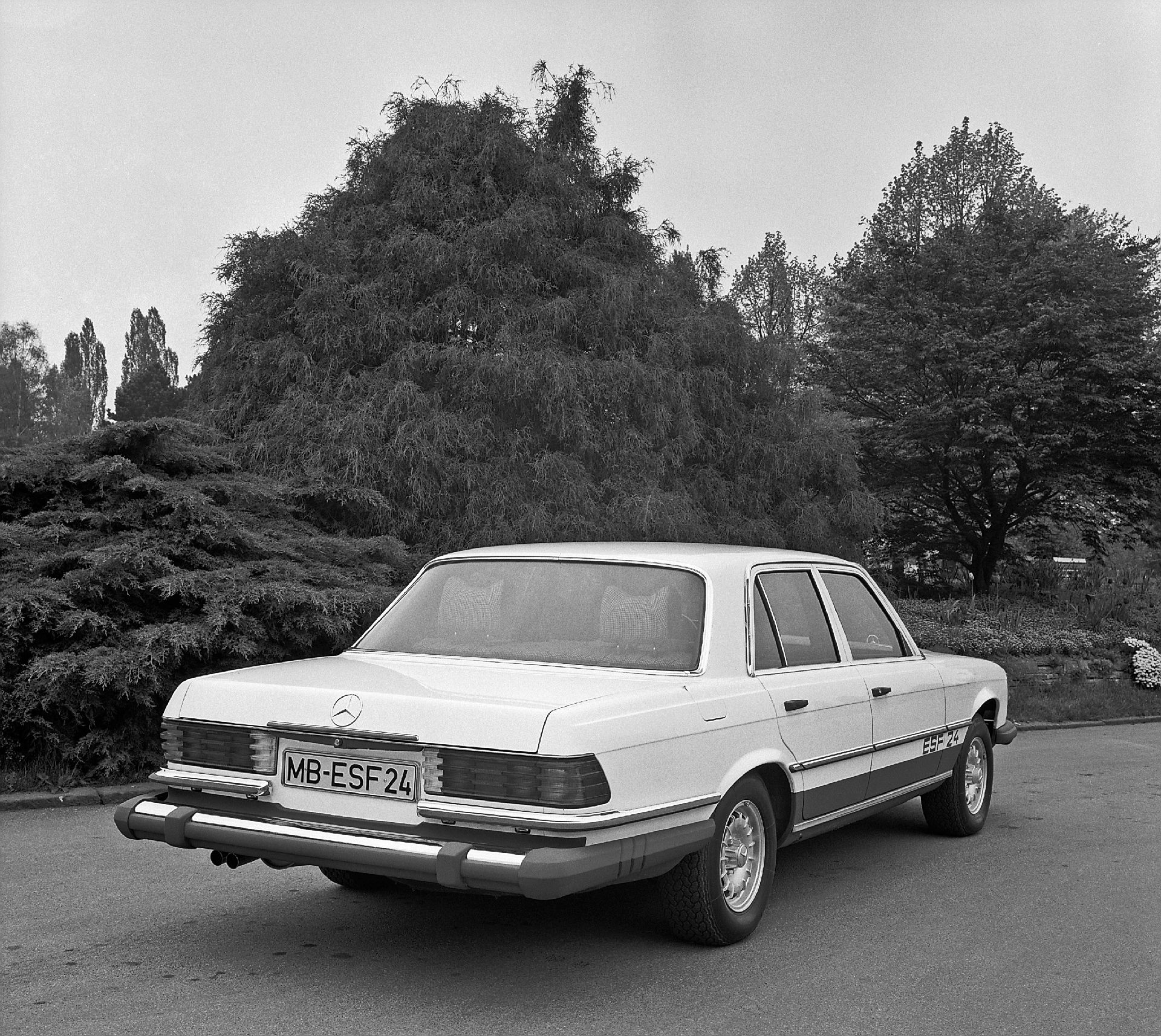 Inbegriff des Automobils: Die Mercedes-Benz S-Klasse
The epitome of the automobile: The Mercedes-Benz S-Class Mercedes’ New Experimental Safety Vehicle Points Towards The Future