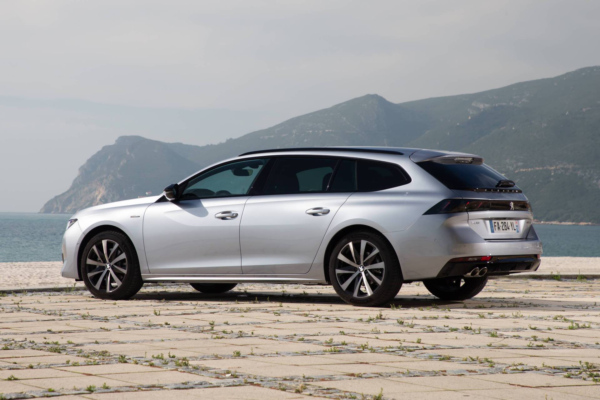 Is The New 2019 Peugeot 508 SW Cooler Than A Crossover?