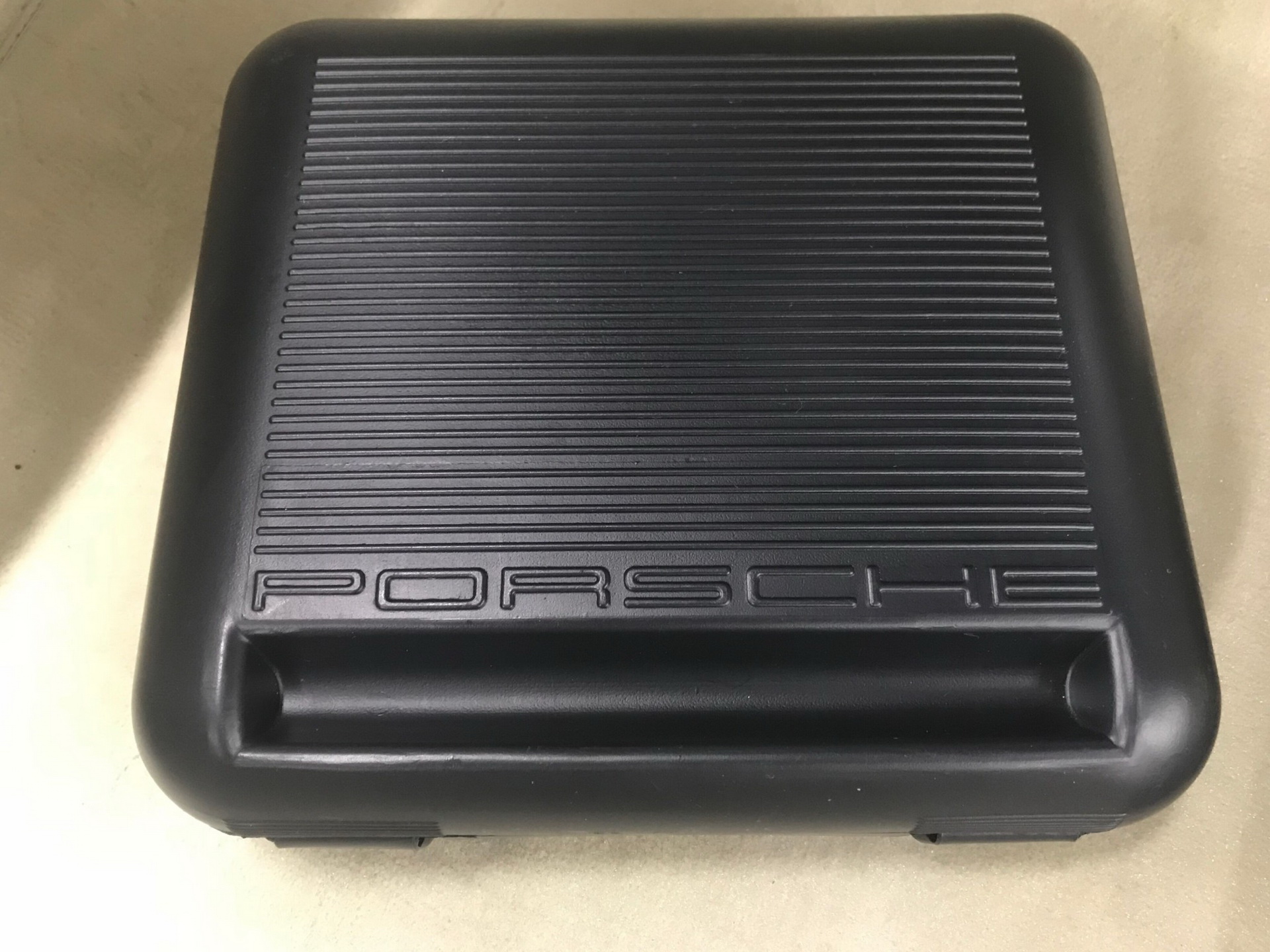 1990 porsche 944 s2 cabrio auction 88 This 1990 Porsche 944 S2 Cabriolet Was Sitting In Storage For 24 years