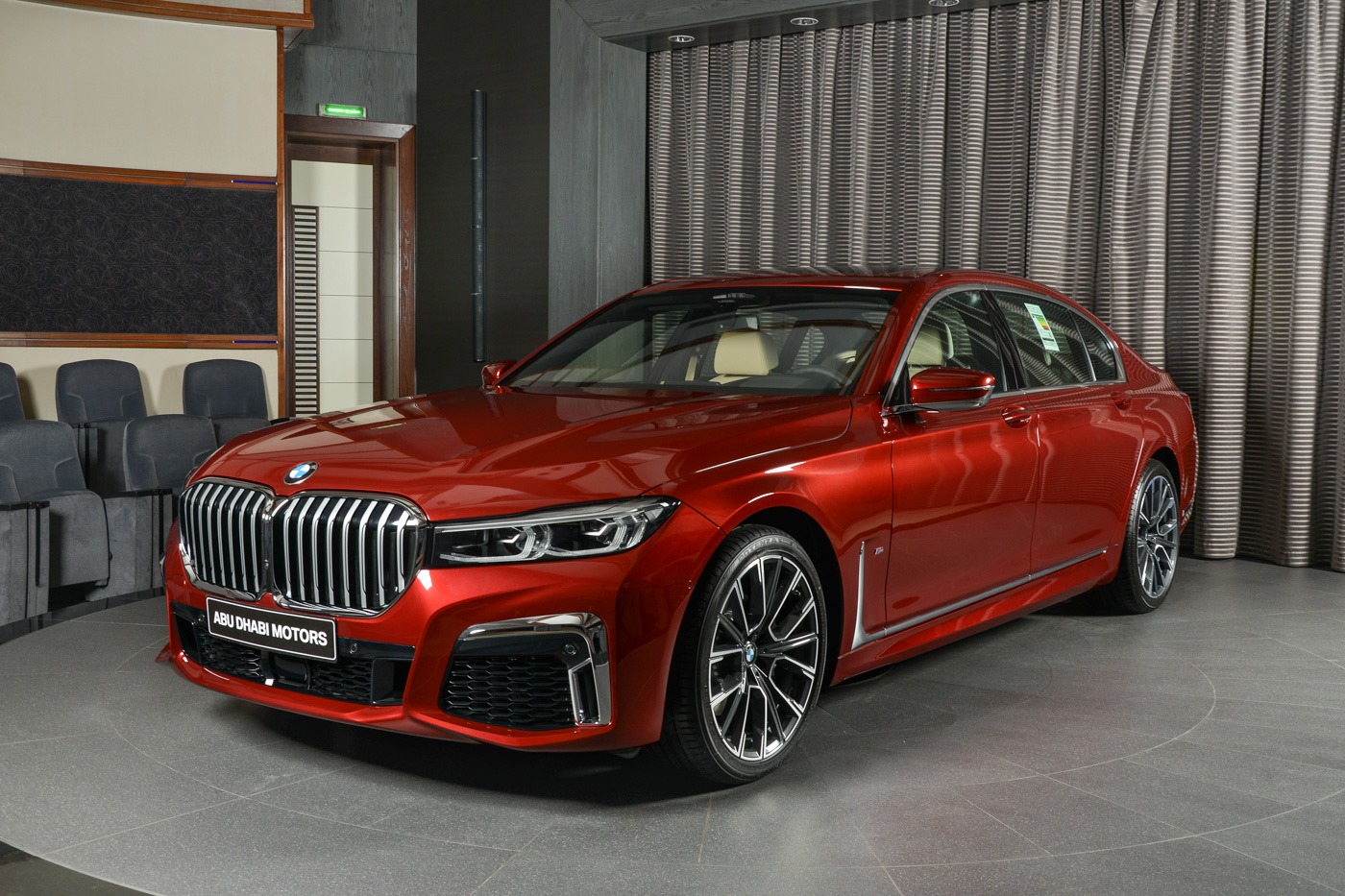 2020 bmw 730li facelift abu dhabi 3 This 2020 BMW 730Li LCI’s Massive Nostrils Mask A Small 2.0L Four-Cylinder