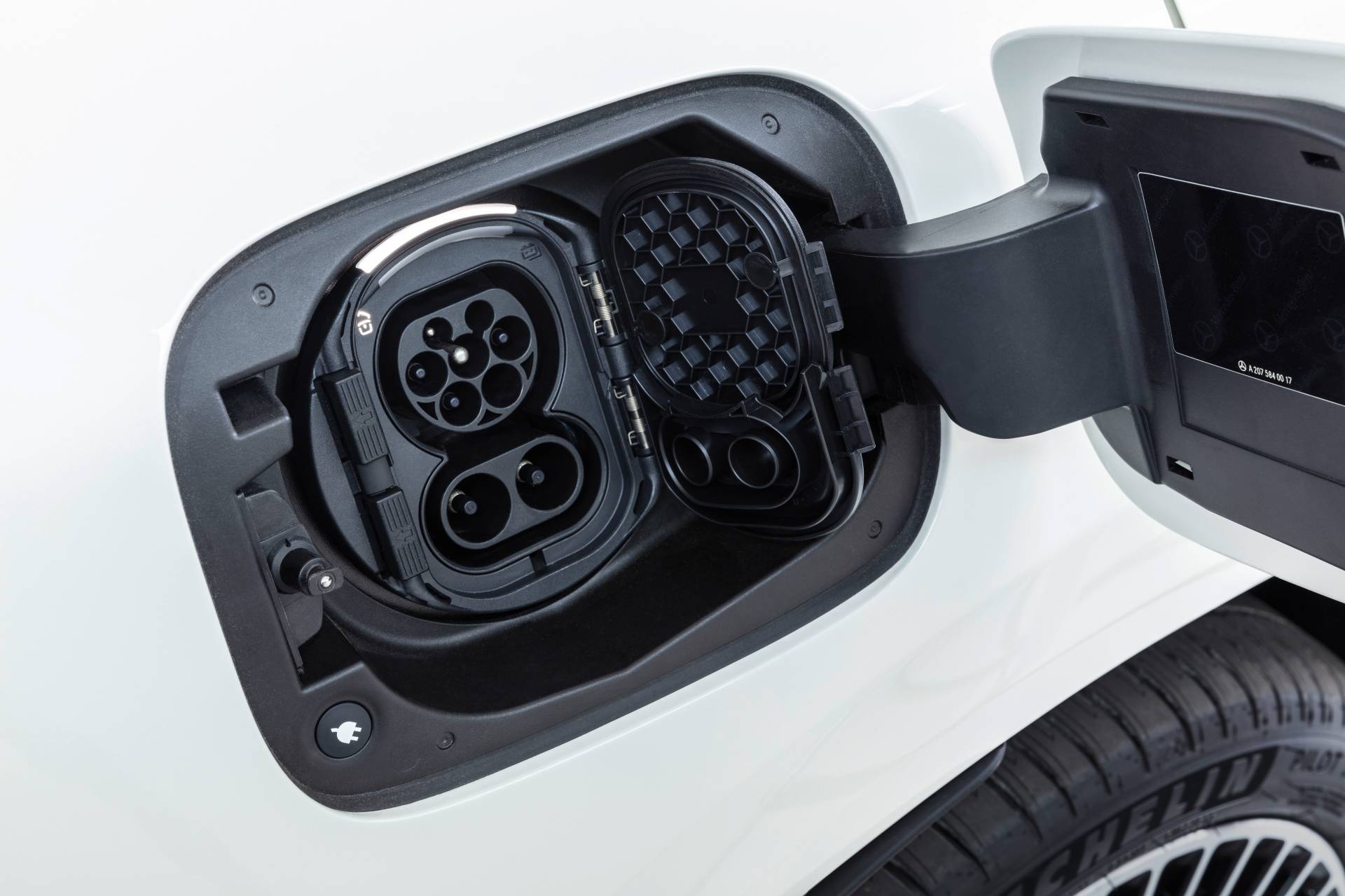 2020 Mercedes-Benz EQC 400 4Matic 11 Mercedes EQC Priced From £65,640 Or The Same As GLE In The UK, In Dealerships From July